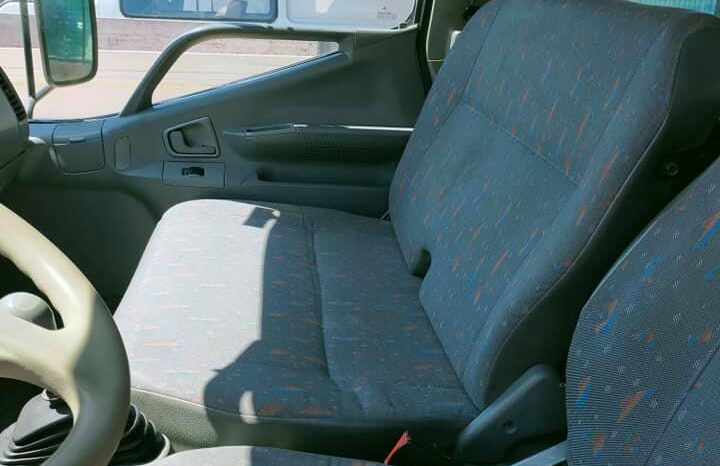 Mitsubishi Canter completo