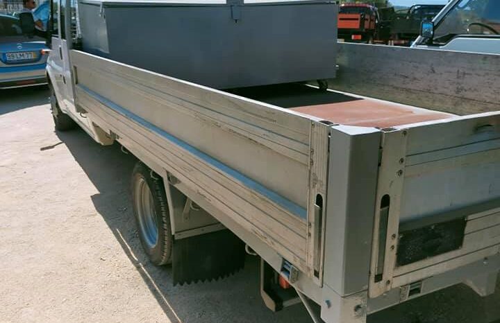 Ford Transit completo