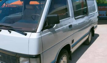 Toyota Hiace completo