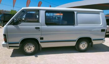 Toyota Hiace completo
