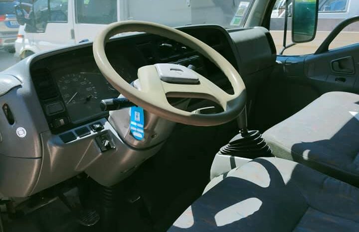 Mitsubishi Canter completo