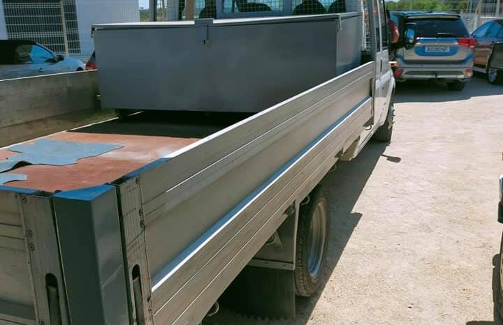 Ford Transit completo