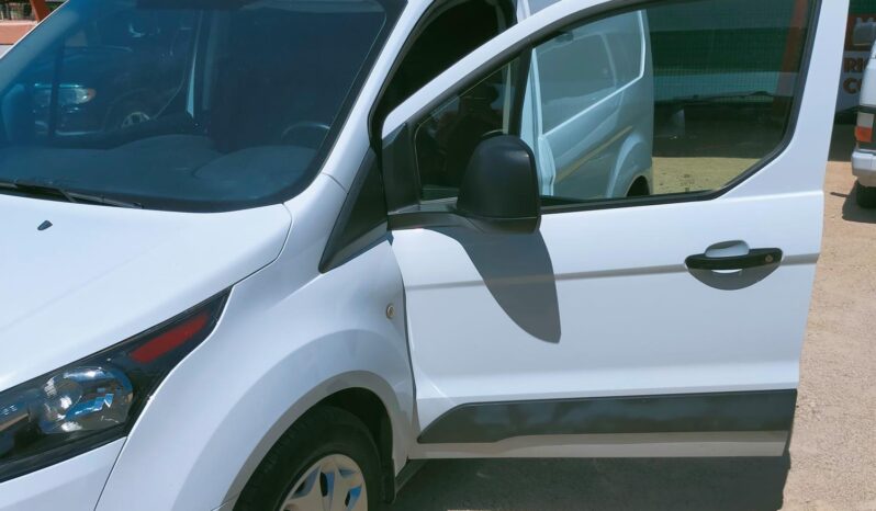 Ford Transit Connect completo