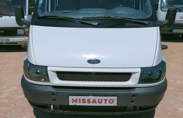 Ford Transit completo