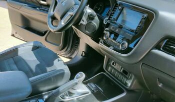 Mitsubishi Outlander PHEV completo