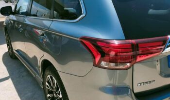 Mitsubishi Outlander PHEV completo