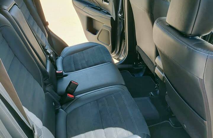 Mitsubishi Outlander PHEV completo