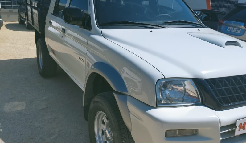 Mitsubishi L200 completo