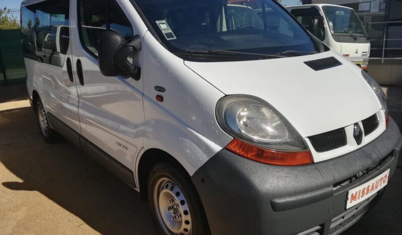 Renault Traffic (9 Lugares) completo