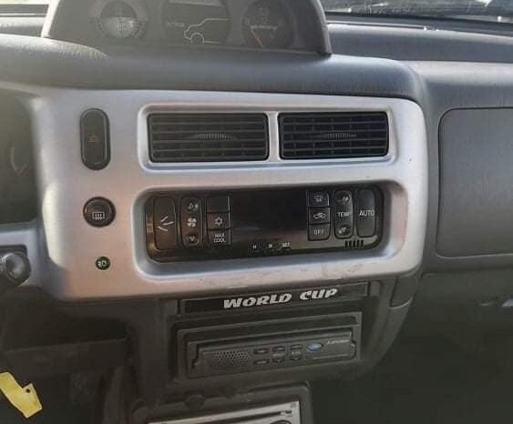 MITSUBISHI STRAKAR L200 WORLD CUP completo