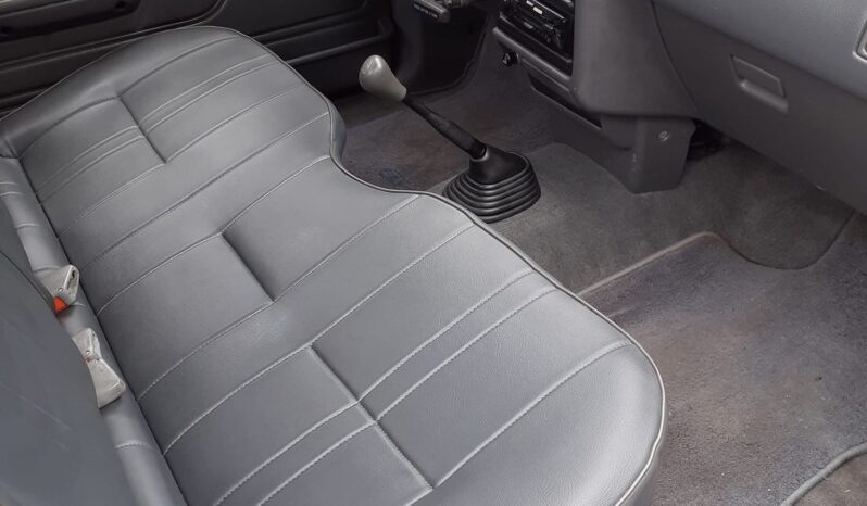 TOYOTA HILUX completo
