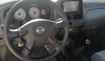 NISSAN NAVARA completo