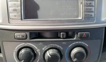 TOYOTA HILUX 2.5 D-4D 4WD completo