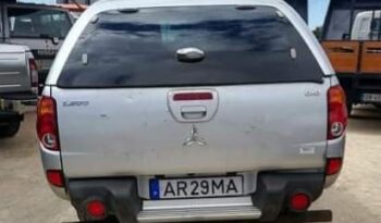 MITSUBISHI L200 (4 LUGARES) completo