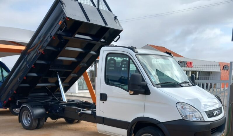 IVECO DAILY (TRI BASCULANTE) completo