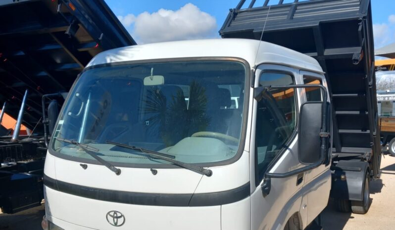 TOYOTA DYNA CABINE DUPLA (6 LUGARES  CAIXA TRI BASCULANTE) completo
