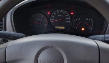 ISUZU D-MAX (6 LUGARES 4X4) completo