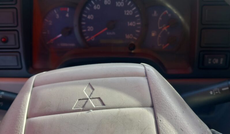 MITSUBISHI FUSO 3.0 DID (TRI BASCULANTE) completo