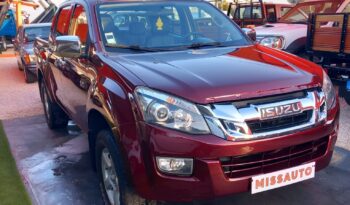 ISUZU D-MAX 4X4 completo