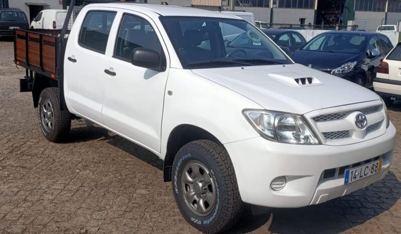 TOYOTA HILUX D-4D 4X4 completo