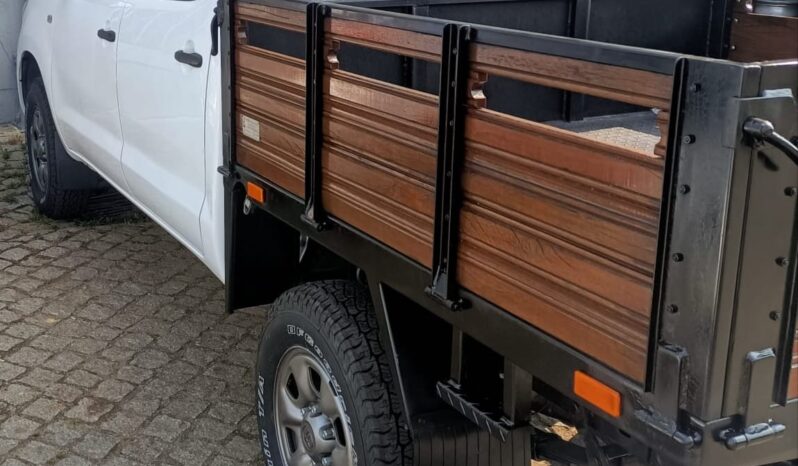 TOYOTA HILUX D-4D 4X4 completo