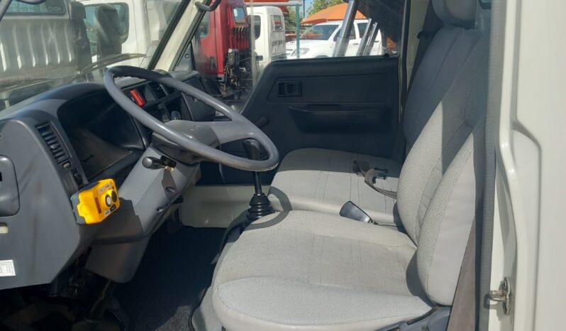 TOYOTA DYNA 150 3.0 (TRI BASCULANTE ) completo