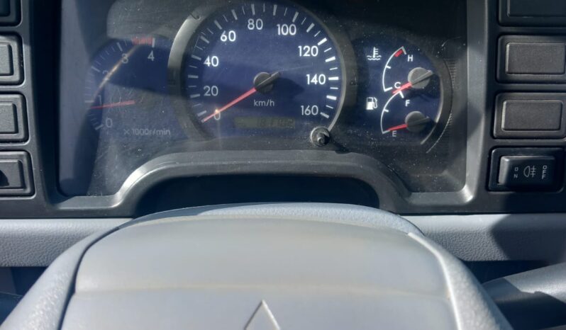 MITSUBISHI CANTER FUSO (TRI BASCULANTE) completo