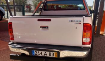 TOYOTA HILUX D-4D 4X4 completo