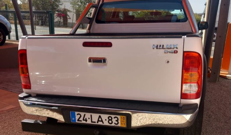 TOYOTA HILUX D-4D 4X4 completo