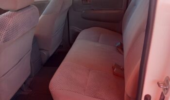TOYOTA HILUX D-4D 4X4 completo