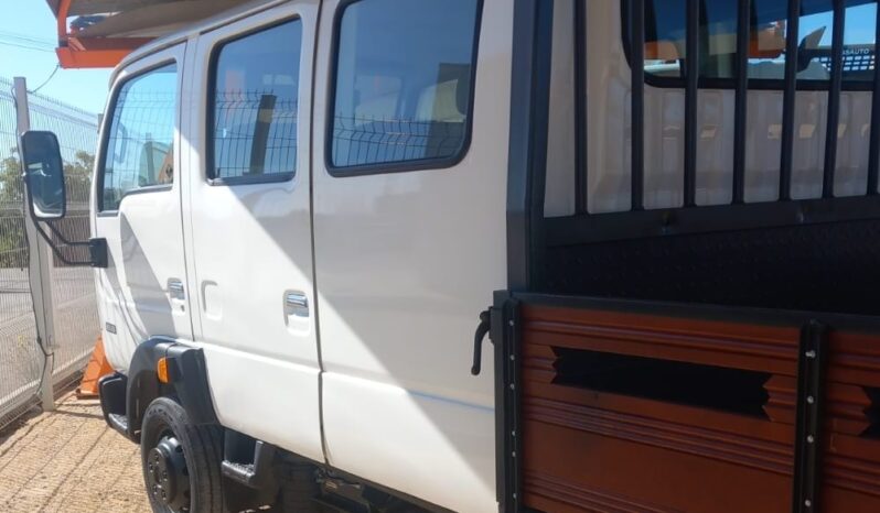 NISSAN CABSTAR  (CABINE TRIPLA 9 LUGARES COM CAIXA) completo