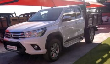 TOYOTA HILUX D-4D 4X4 completo