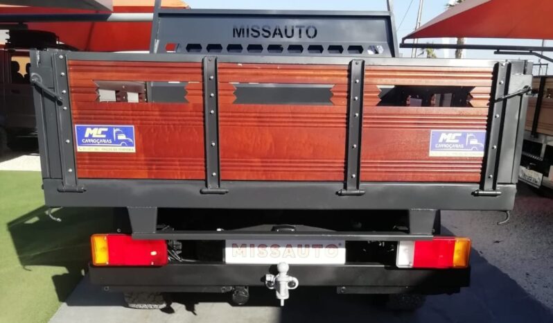 TOYOTA HILUX D-4D 4X4 completo