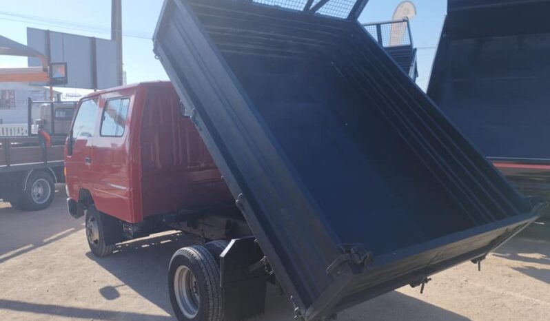 TOYOTA DYNA 150 (CABINE DUPLA TRI BASCULANTE) completo