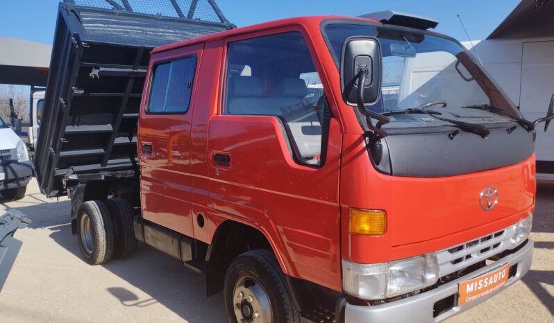 TOYOTA DYNA 150 (CABINE DUPLA TRI BASCULANTE) completo