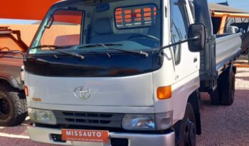 TOYOTA DYNA 280 TURBO (TRI BASCULANTE) completo