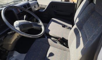 TOYOTA DYNA (CAIXA TRI BASCULANTE) completo