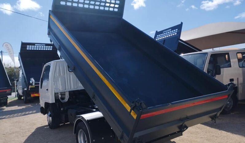 TOYOTA DYNA (CAIXA TRI BASCULANTE) completo