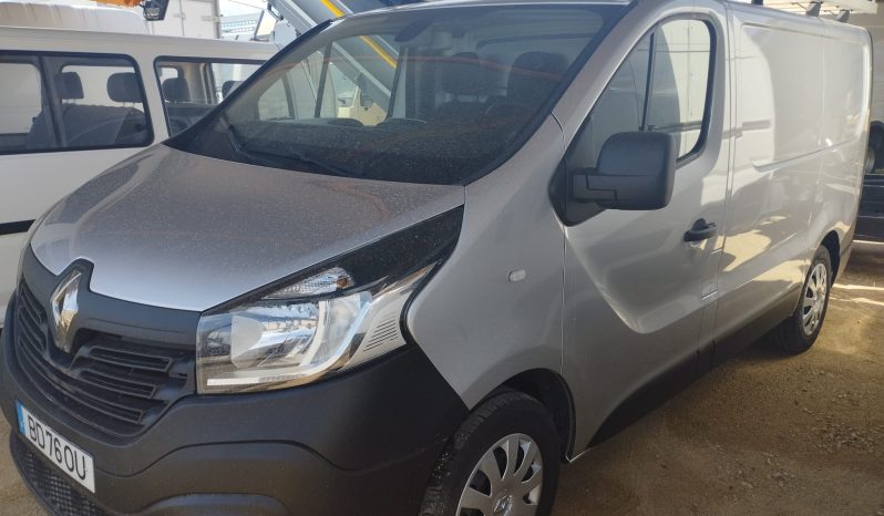 RENAULT TRAFIC completo