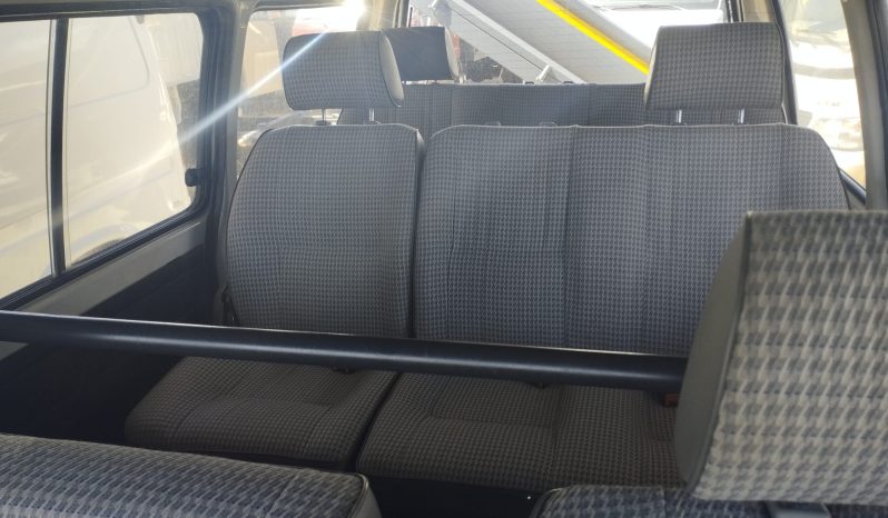 MITSUBISHI L300 (9 LUGARES) completo