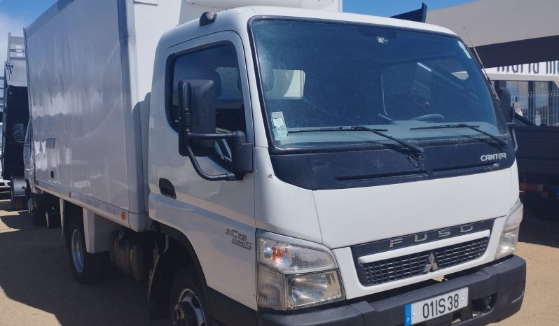 MITSUBISHI CANTER FUSO 3.0 DI-D (COM FRIO) completo