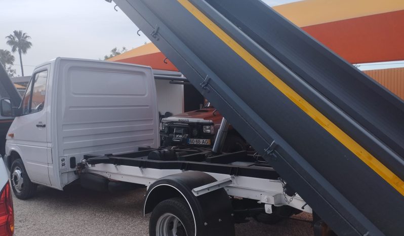 MERCEDES SPRINTER 413 CDI (TRI BASCULANTE PESADA) completo