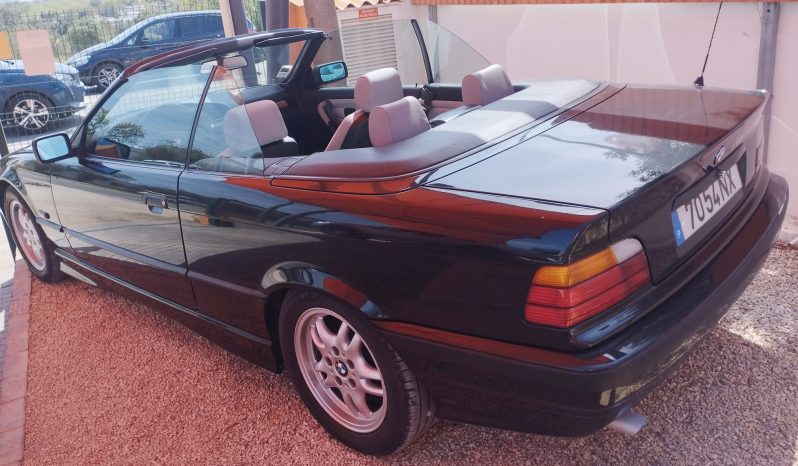 BMW 320i (CABRIO) completo