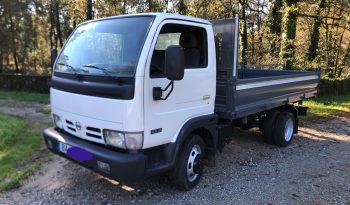 NISSAN CABSTAR 3.0 (Caixa basculante) completo